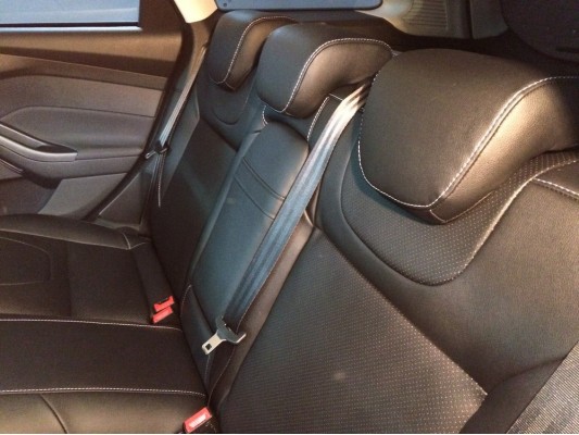 Каркасные авточехлы на Ford Focus 3 рестайлинг Каркасные авточехлы на Ford Focus 3 рестайлинг