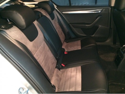 Каркасные авточехлы на Skoda Octavia A7 FL Каркасные авточехлы на Skoda Octavia A7 FL