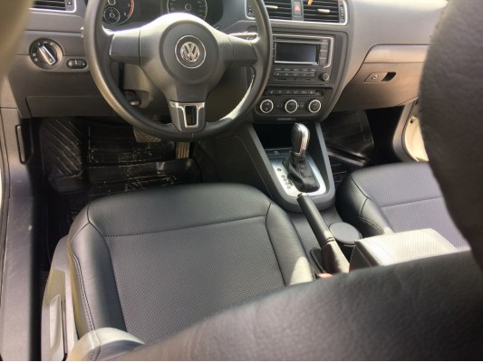 Каркасные авточехлы на Volkswagen Jetta Каркасные авточехлы на Volkswagen Jetta